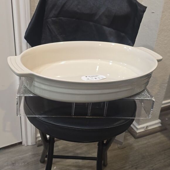 Le Creuset 36cm Oval Baking Dish- Pistachio - Picture 7 of 11